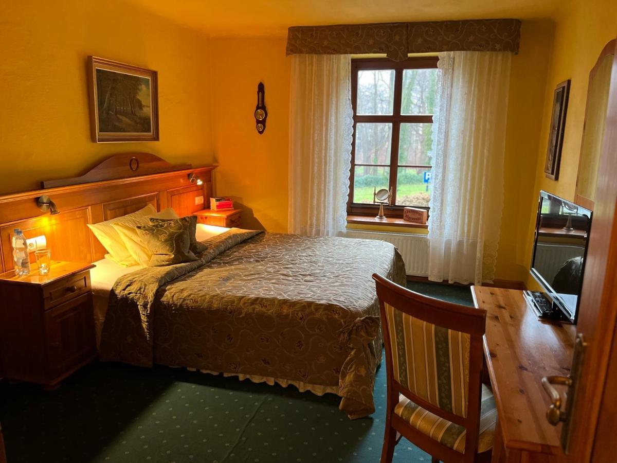 Gosciniec Zamkowy Hotel Darlowo Ngoại thất bức ảnh