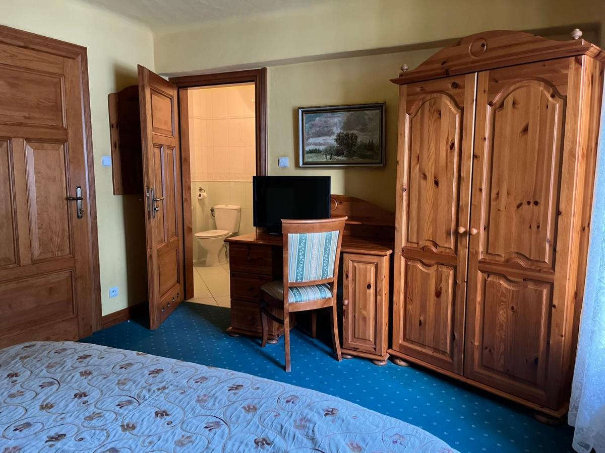 Gosciniec Zamkowy Hotel Darlowo Ngoại thất bức ảnh
