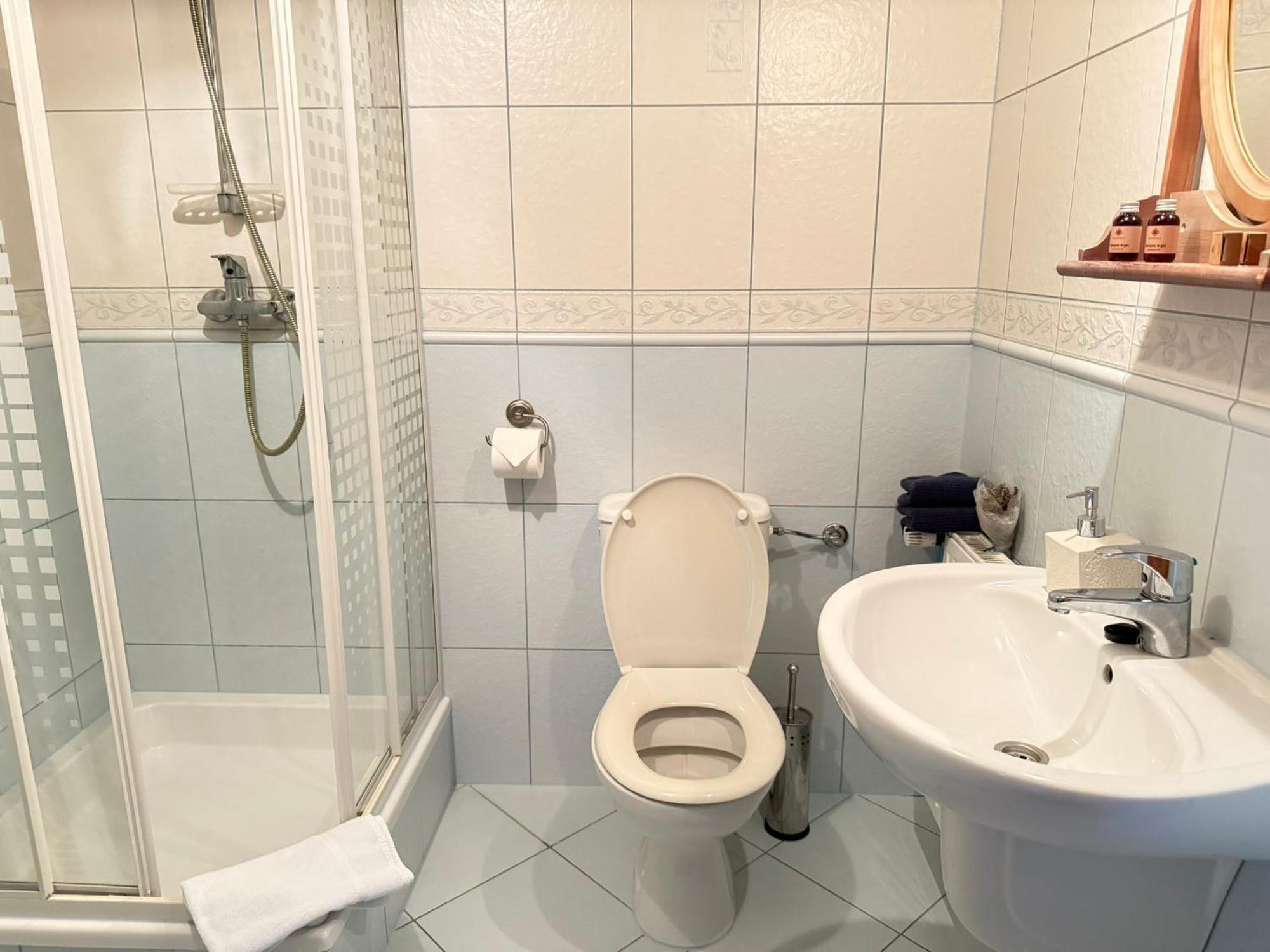 Gosciniec Zamkowy Hotel Darlowo Ngoại thất bức ảnh